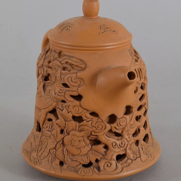 Chinese Yixing Teapot Double Wall Decorated with Dragon and Phoenix Signed - Picture 4 of 11